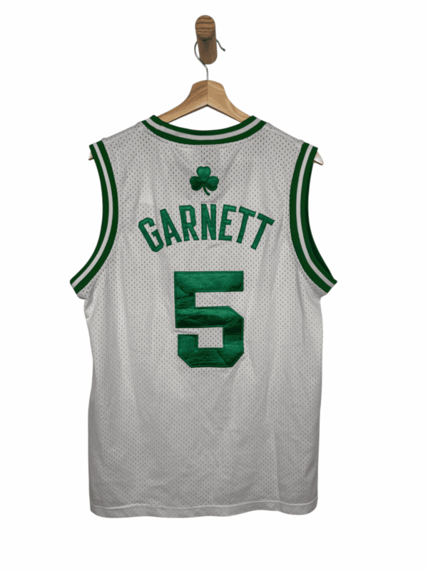 Boston Celtic player Garnet 5 - Imagen 3
