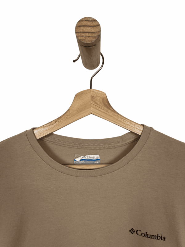 COLUMBIA t-shirt light brown 2000s - Imagen 3