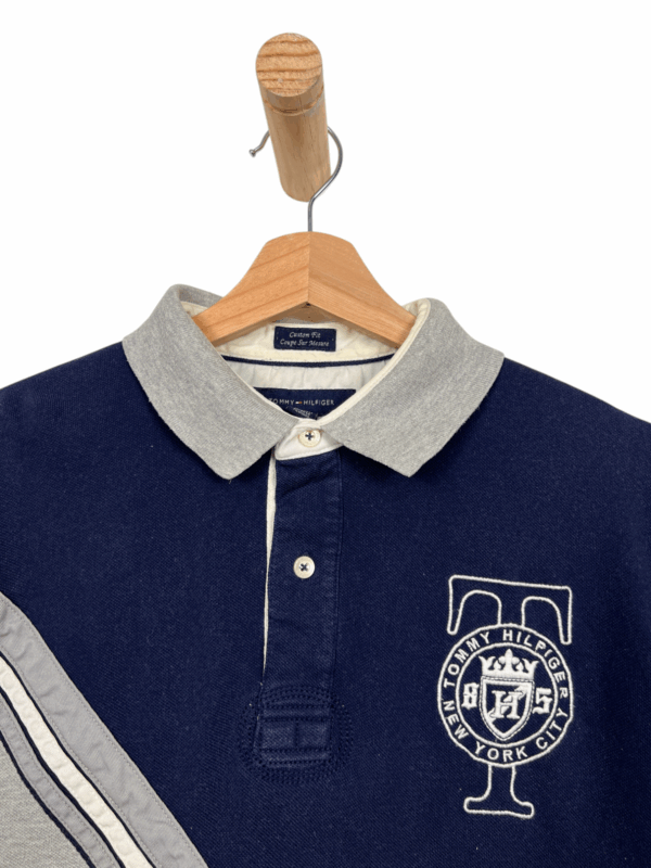 Tommy hilfiger poloshirt NYC 2000's - Imagen 3