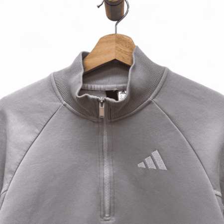 Adidas sweatshirt crop top 1/4