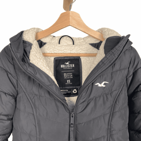 HOLLISTER PUFFER JACKET GREY